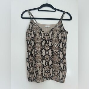 SOCIALITE flowy tank top (size XS)
